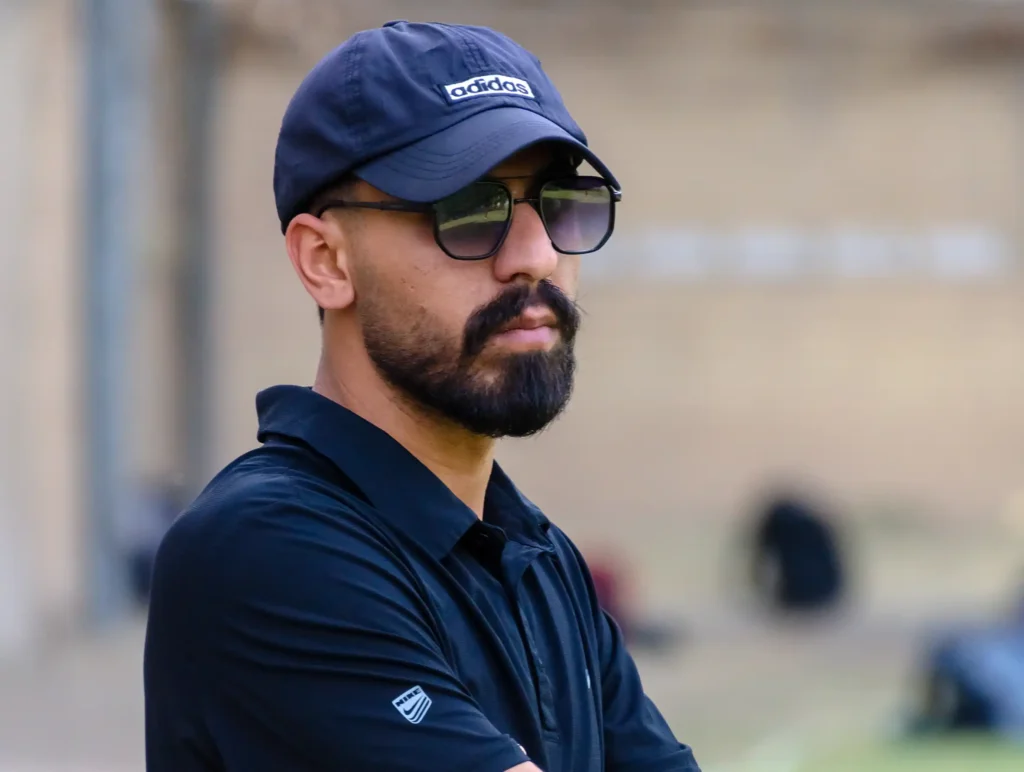 یم بزرگسالان پادمایدک ایرانیان در لیگ کشور