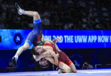 پیام احمدی در حال کسب مدال طلای کشتی فرنگی جوانان جهان ۲۰۲۵