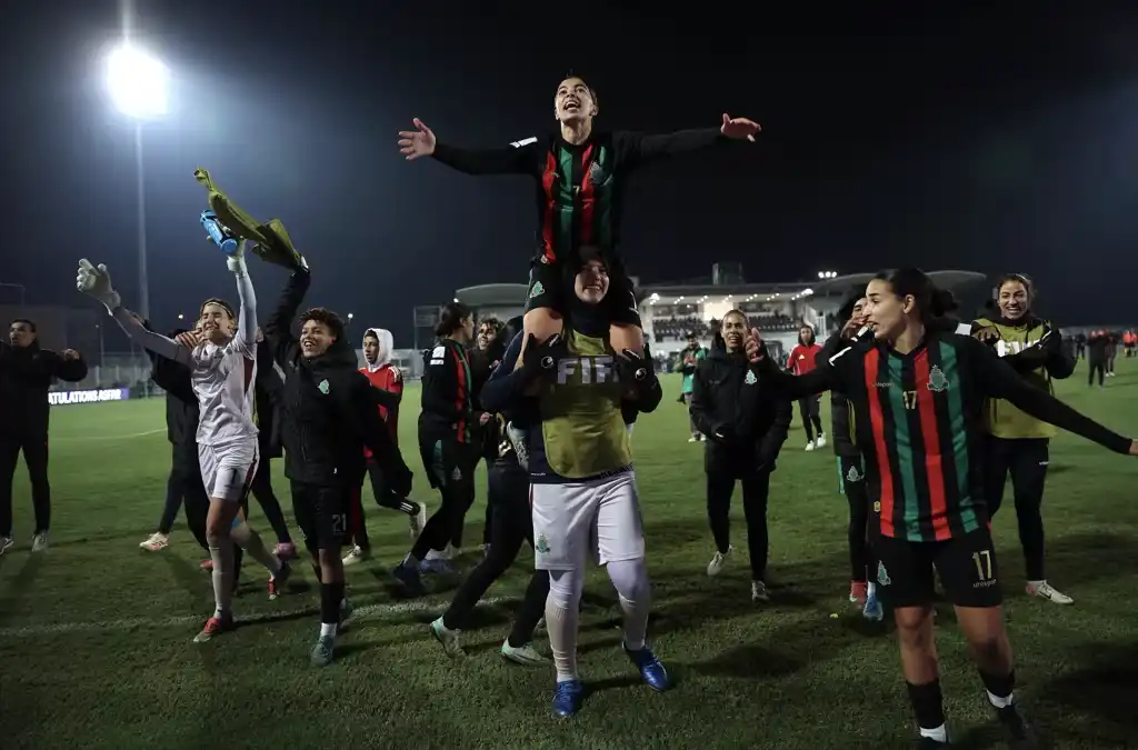 بازیکنان ASFAR در جشن گل در مقابل ووهان در جام قهرمانان زنان فیفا ۲۰۲۶
