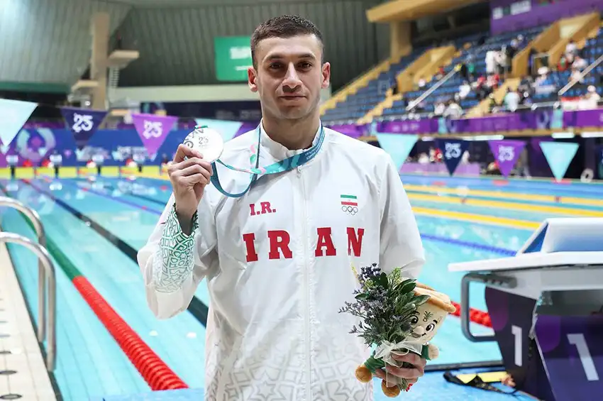 هومر عباسی دارنده مدال نقره شنای ایران در بازی‌های همبستگی کشورهای اسلامی